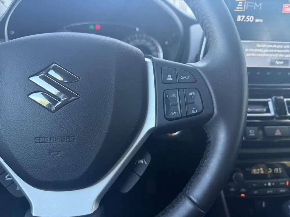 Suzuki S-Cross 1.5 Hybrid Style uit 2024, foto 15
