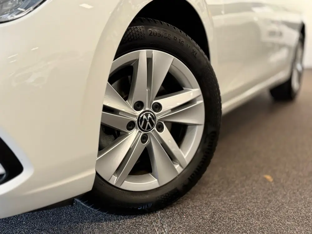 Volkswagen GOLF 1.0 TSI Business, CP NAVIGATIE, CRUISE, LED uit 2022, foto 2