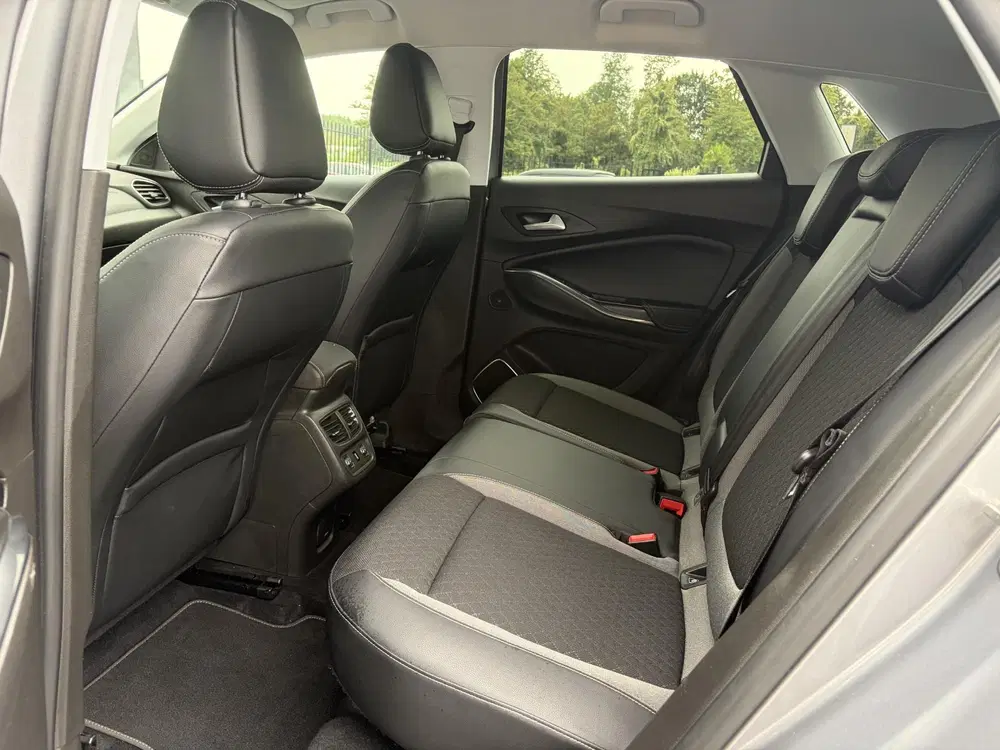 Opel Grandland X 1.2 Turbo Ultimate D-riem vv in 12-2024 uit 2019, foto 9