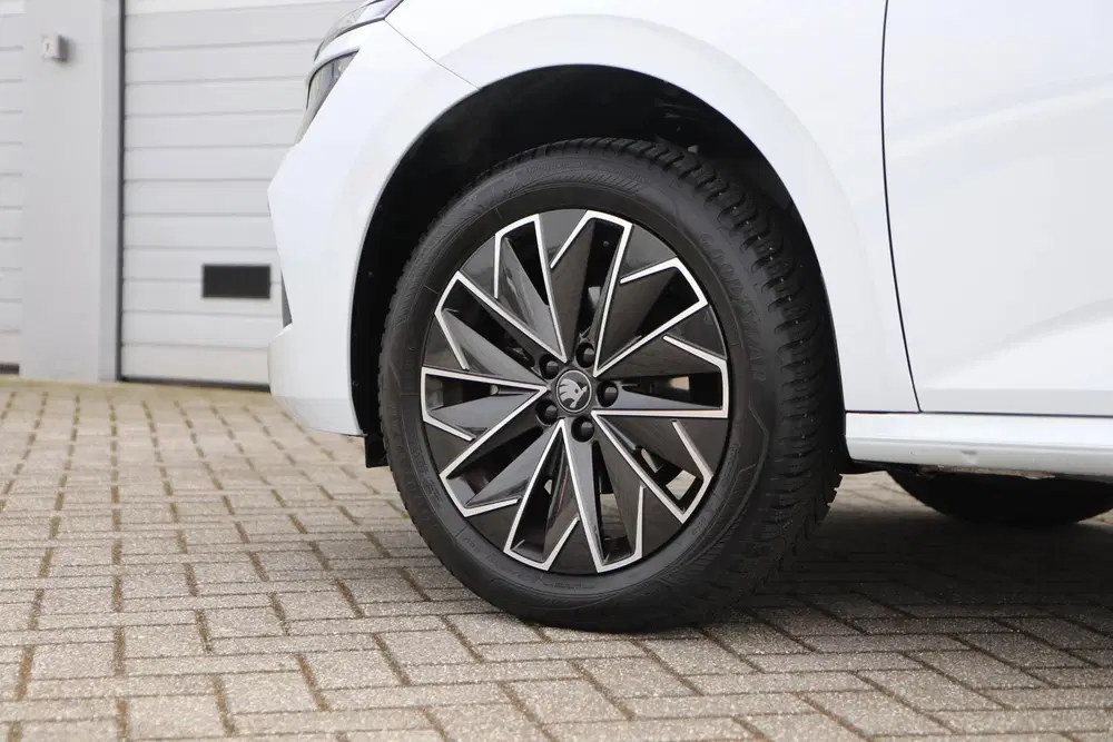 Skoda Kamiq 1.0 TSI 115pk DSG Business Edition uit 2025, foto 13