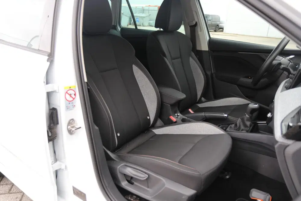 Skoda Kamiq 1.0 TSI 115pk DSG Business Edition uit 2025, foto 14