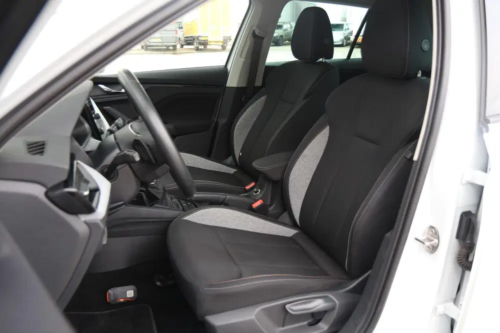 Skoda Kamiq 1.0 TSI 115pk DSG Business Edition uit 2025, foto 4