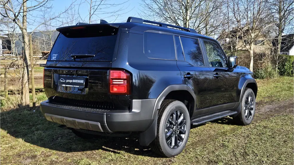 Toyota Land Cruiser 2.8 D-4D Professional Panoramadak BP uit 2024, foto 5