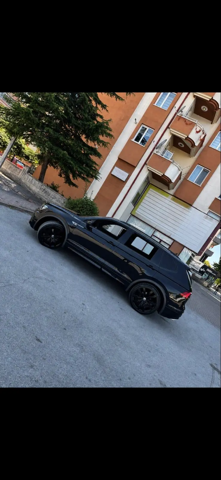 Volkswagen Tiguan Allspace Tiguan 2.0 TSI 190pk 4MOTION 7-DSG 2019 Zwart uit 2019, foto 3