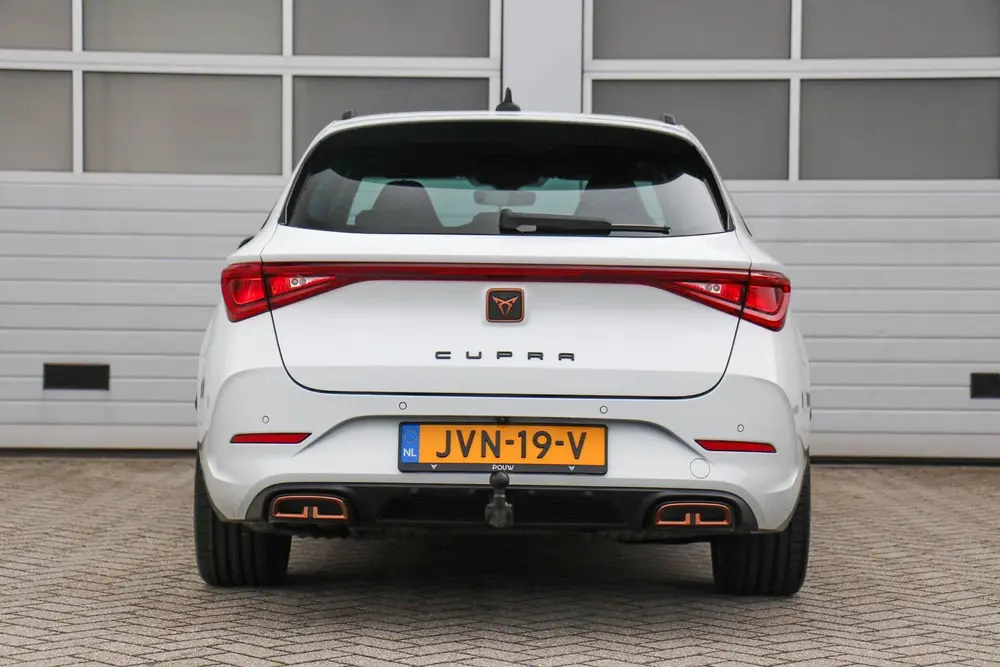 Cupra Leon 1.4 e-Hybrid 245pk VZ uit 2023, foto 11