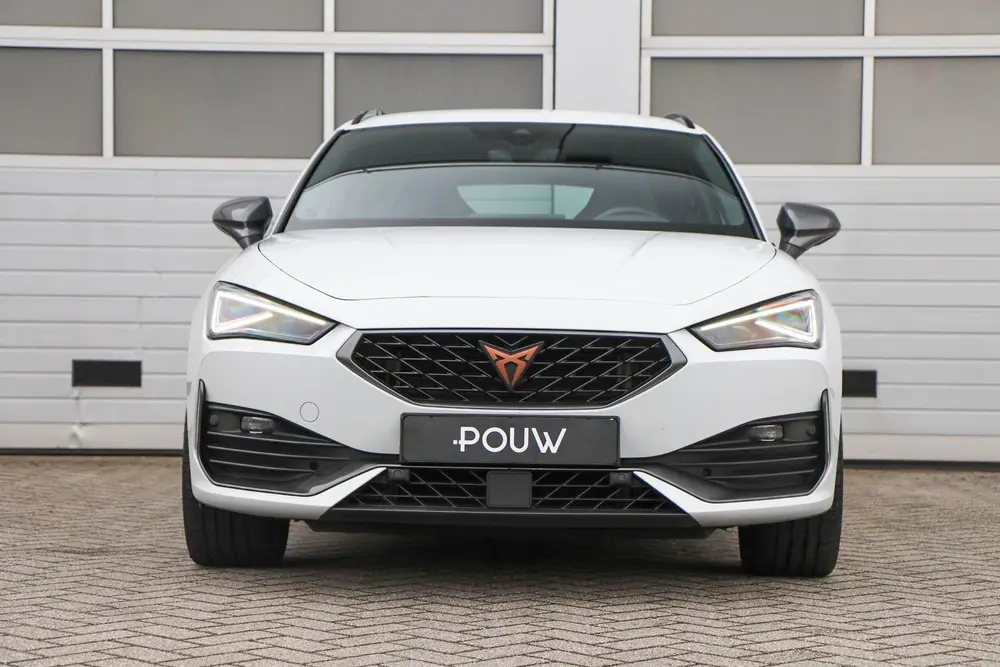 Cupra Leon 1.4 e-Hybrid 245pk VZ uit 2023, foto 9