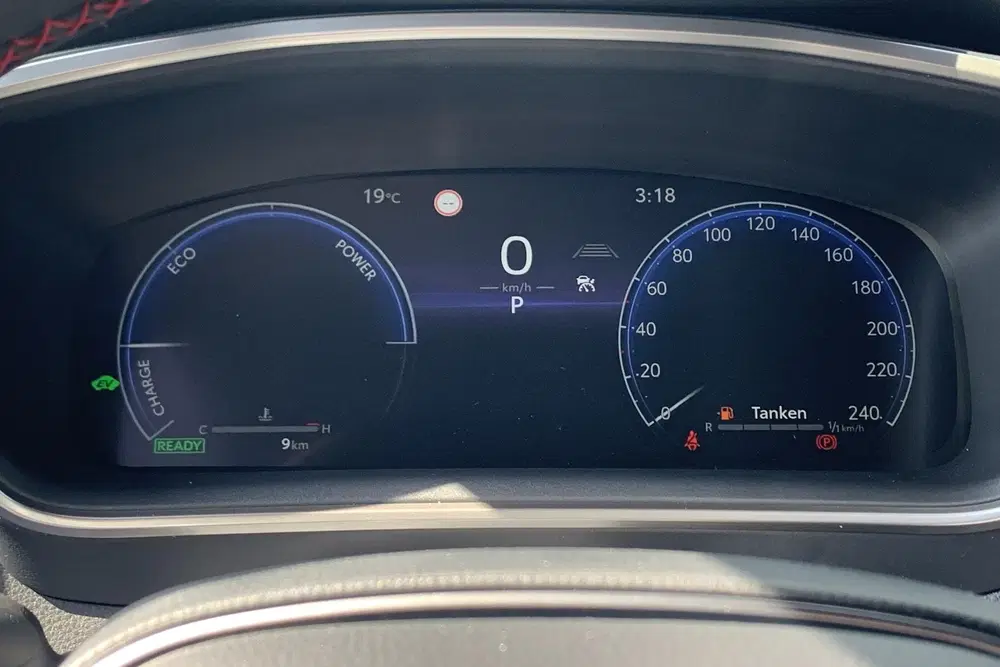 Toyota Corolla Hybrid 140 GR Sport uit 2026, foto 13