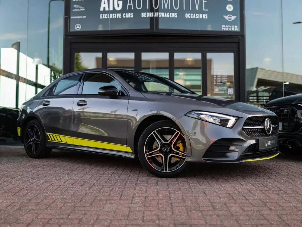 Mercedes-Benz A-Klasse 250 e Business Solution AMG Limited uit 2021, foto 11