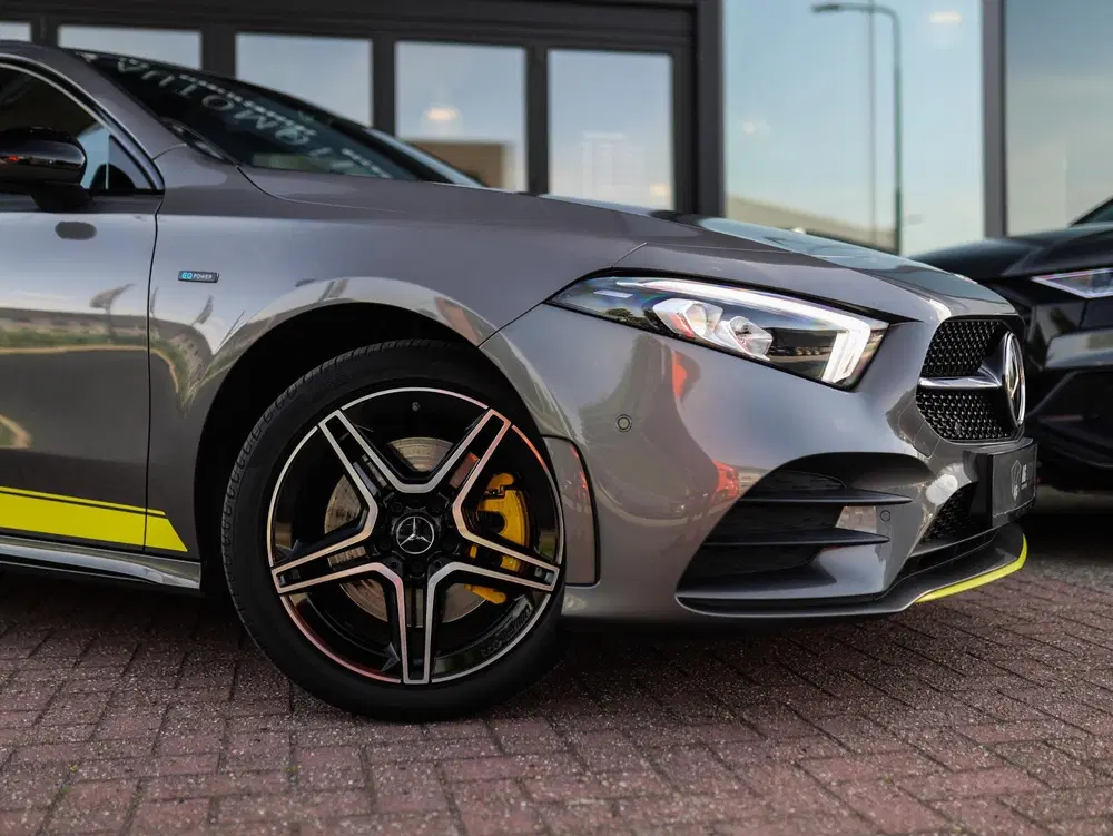 Mercedes-Benz A-Klasse 250 e Business Solution AMG Limited uit 2021, foto 12