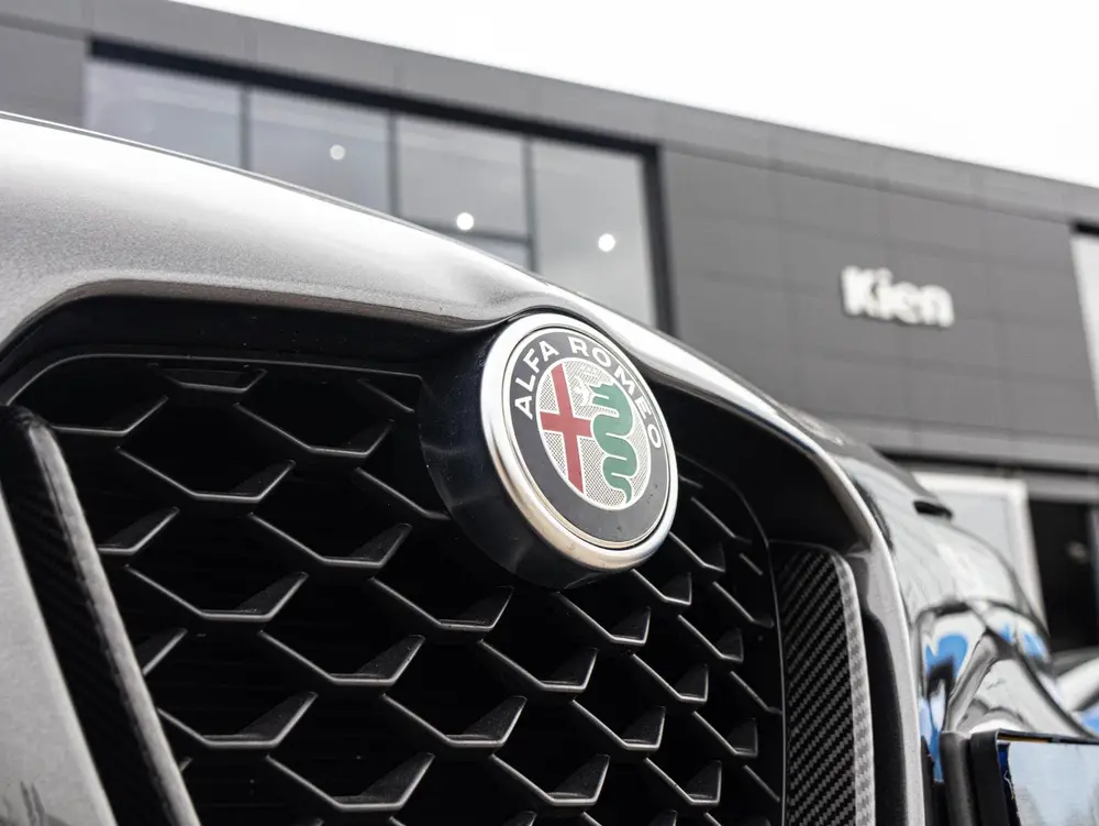 Alfa Romeo Giulia 2.9 V6 Quadrifoglio | Handgeschakeld | Per uit 2019, foto 2