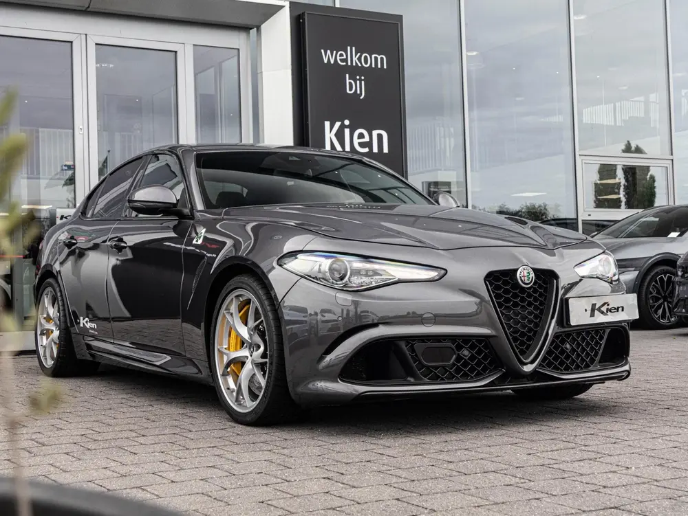 Alfa Romeo Giulia 2.9 V6 Quadrifoglio | Handgeschakeld | Per uit 2019, foto 5