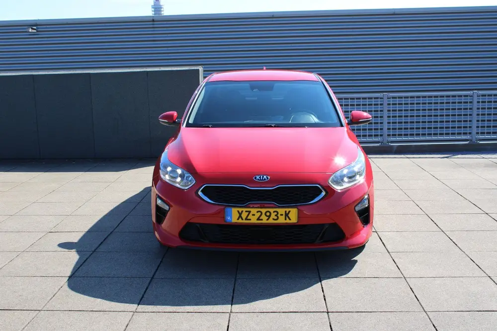 Kia Ceed 1.4 T-GDi DynamicPlusLine AUTOMAAT STOEL- STUURVERW uit 2019, foto 3