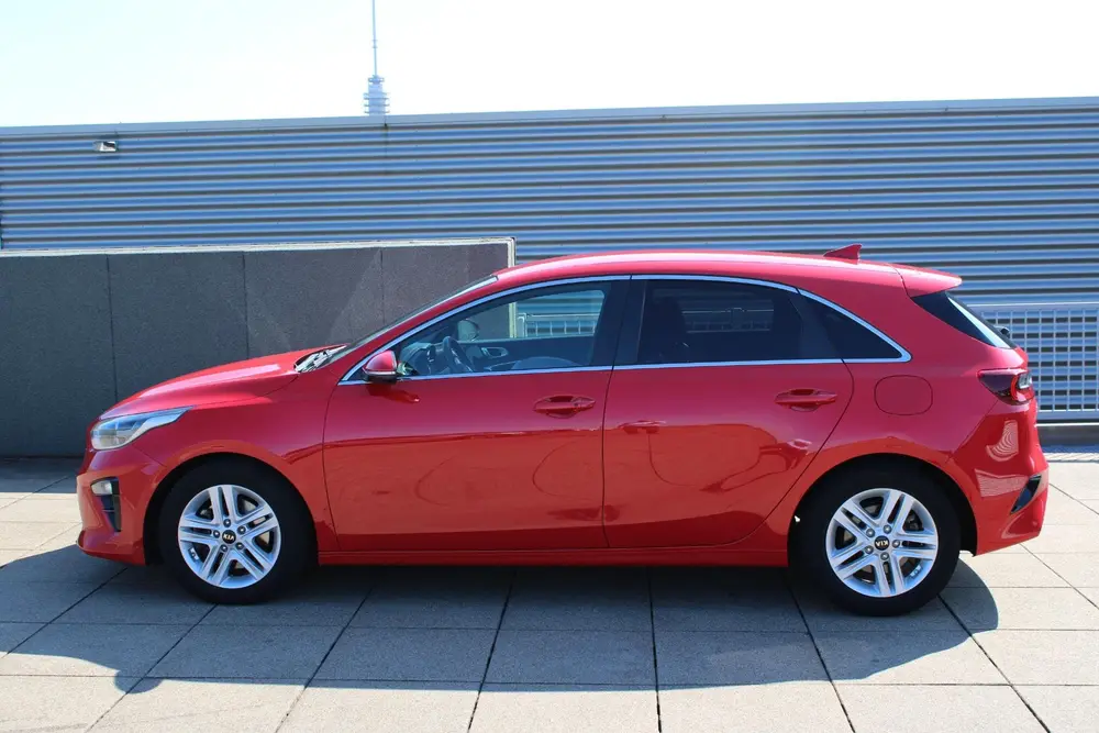 Kia Ceed 1.4 T-GDi DynamicPlusLine AUTOMAAT STOEL- STUURVERW uit 2019, foto 4