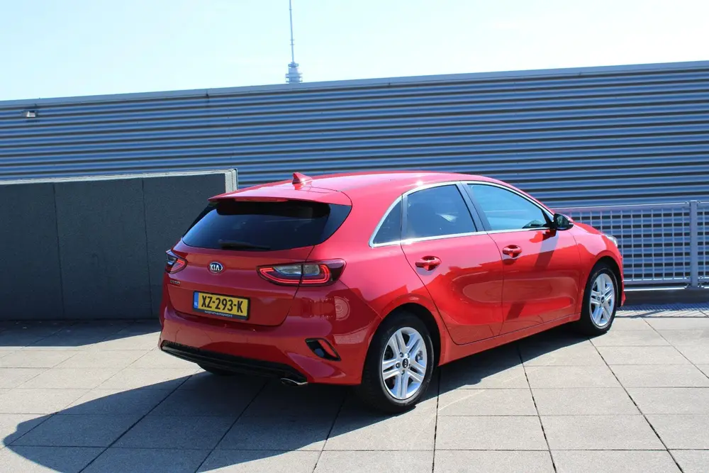 Kia Ceed 1.4 T-GDi DynamicPlusLine AUTOMAAT STOEL- STUURVERW uit 2019, foto 7