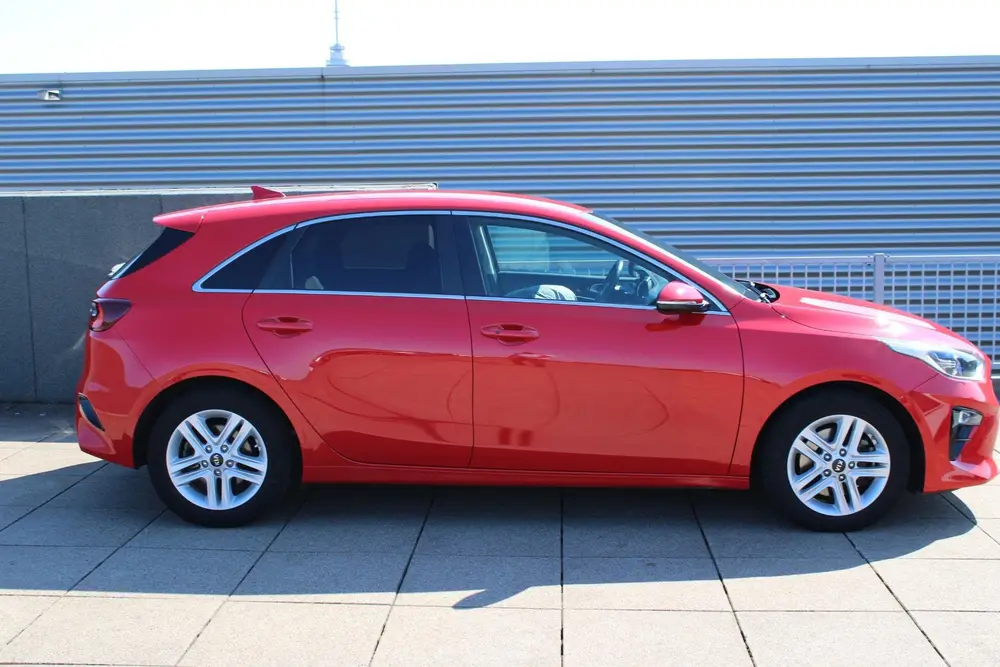 Kia Ceed 1.4 T-GDi DynamicPlusLine AUTOMAAT STOEL- STUURVERW uit 2019, foto 8