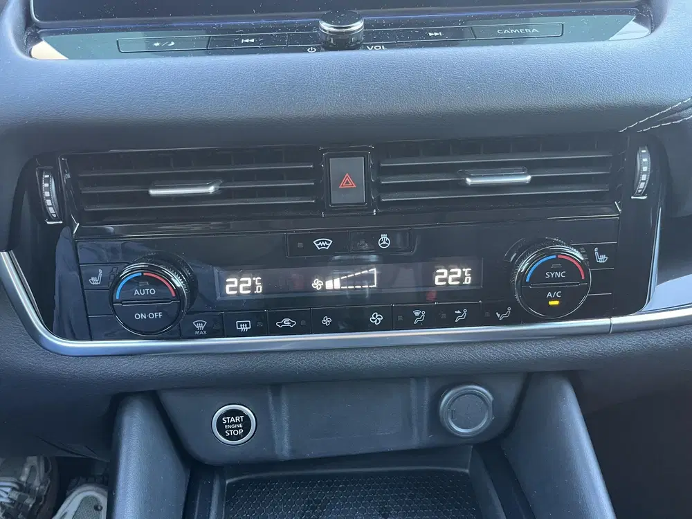 Nissan Qashqai 1.3 MHEV N-Connecta 360 CAMERA STOELVERW B uit 2024, foto 13