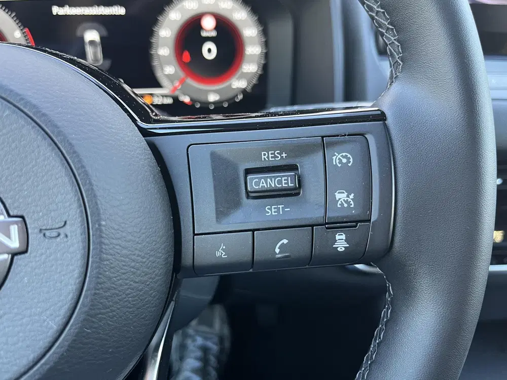 Nissan Qashqai 1.3 MHEV N-Connecta 360 CAMERA STOELVERW B uit 2024, foto 7