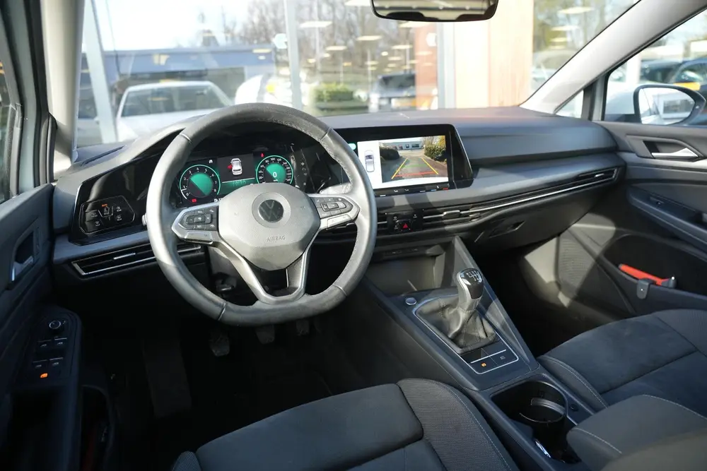 Volkswagen Golf 1.5 TSI Style Adapt. Cruise HeadUp Memory St uit 2022, foto 2