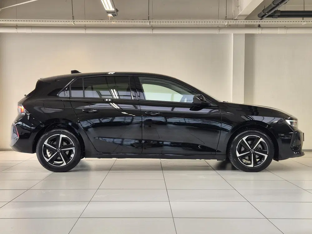 Opel Astra 1.2 Turbo Edition uit 2024, foto 6