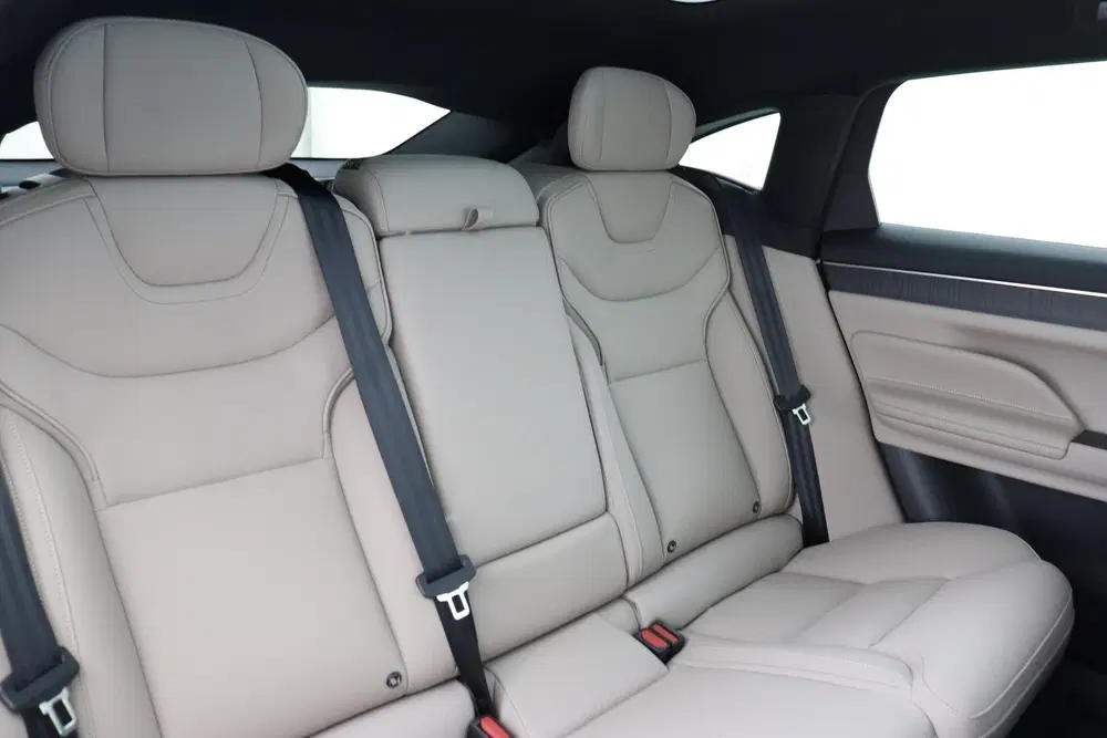 Volvo ES90 SINGLE MOTOR EXTENDED RANGE CORE 92 kWh -P uit 2026, foto 14