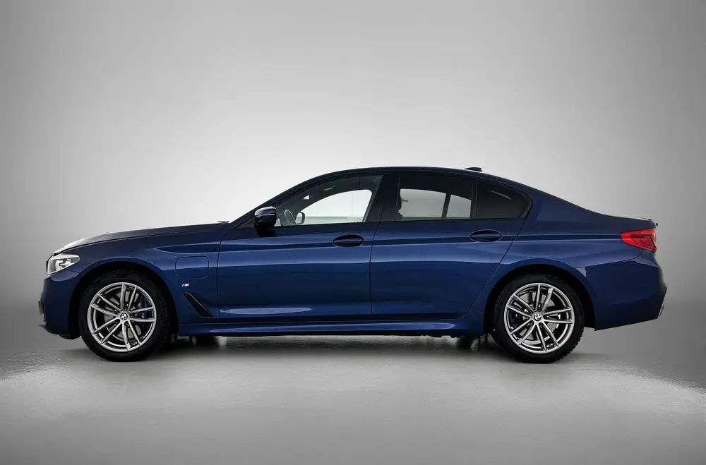 BMW 5-serie 530e iPerformance High Executive uit 2019, foto 2