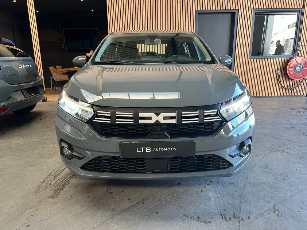 Dacia Sandero 1.0 TCe 90 Expression Automaat uit 2023, foto 2
