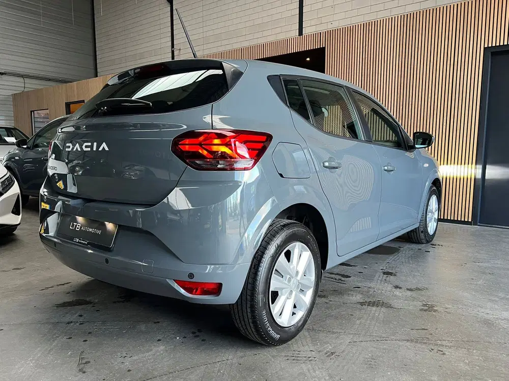 Dacia Sandero 1.0 TCe 90 Expression Automaat uit 2023, foto 4