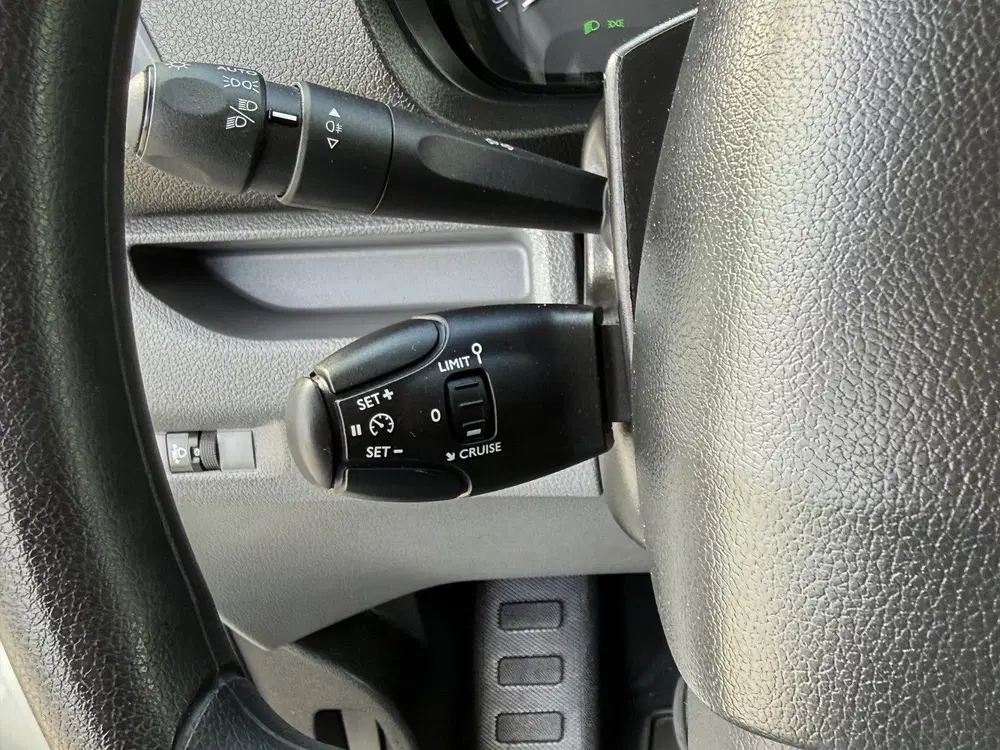 Peugeot Expert 1.5 BlueHDI 102 PK uit 2022, foto 13