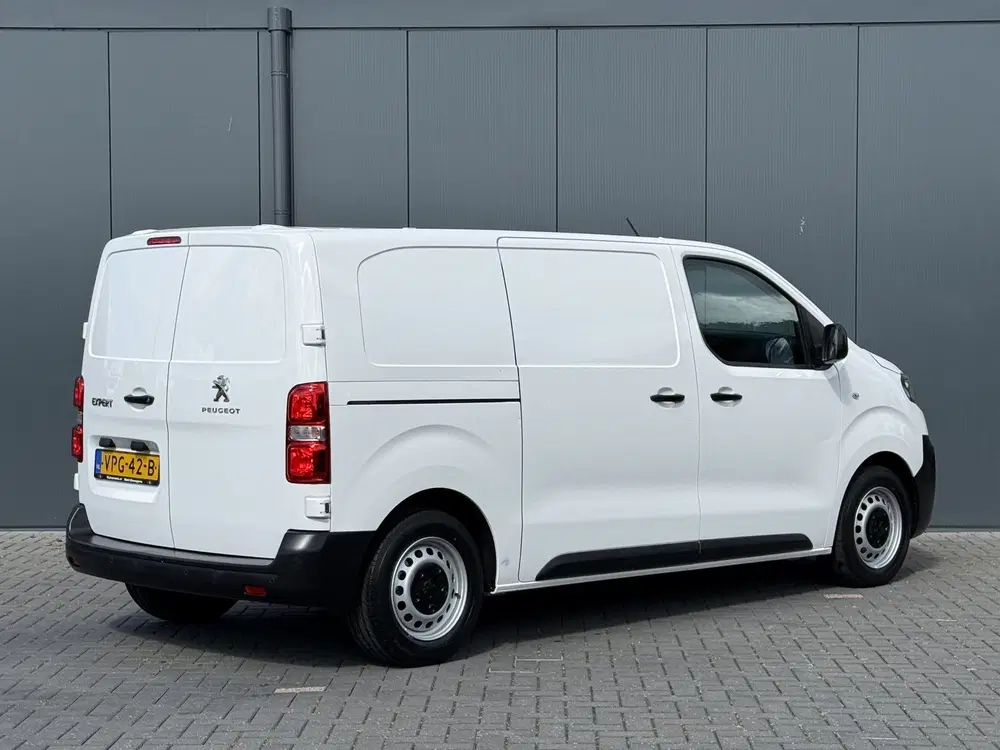 Peugeot Expert 1.5 BlueHDI 102 PK uit 2022, foto 3