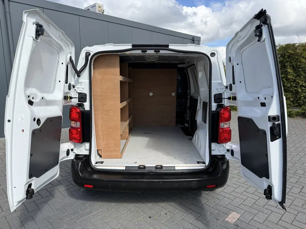 Peugeot Expert 1.5 BlueHDI 102 PK uit 2022, foto 8