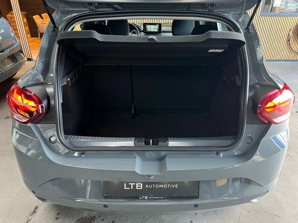 Dacia Sandero 1.0 TCe 90 Expression Automaat uit 2024, foto 7