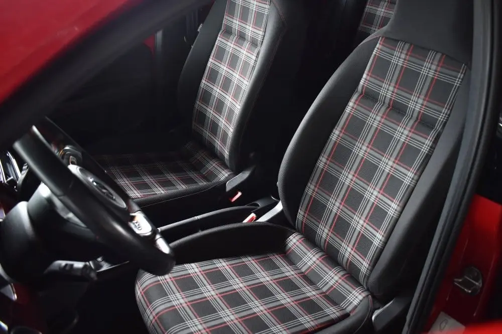 Volkswagen Up! 1.0 TSI GTI APK TOT 03-2028 PDC CLIMA CRUISE uit 2020, foto 10