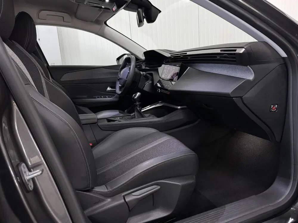 Peugeot 308 1.2 PureTech Allure Pack Business DB-RIEM uit 2023, foto 14