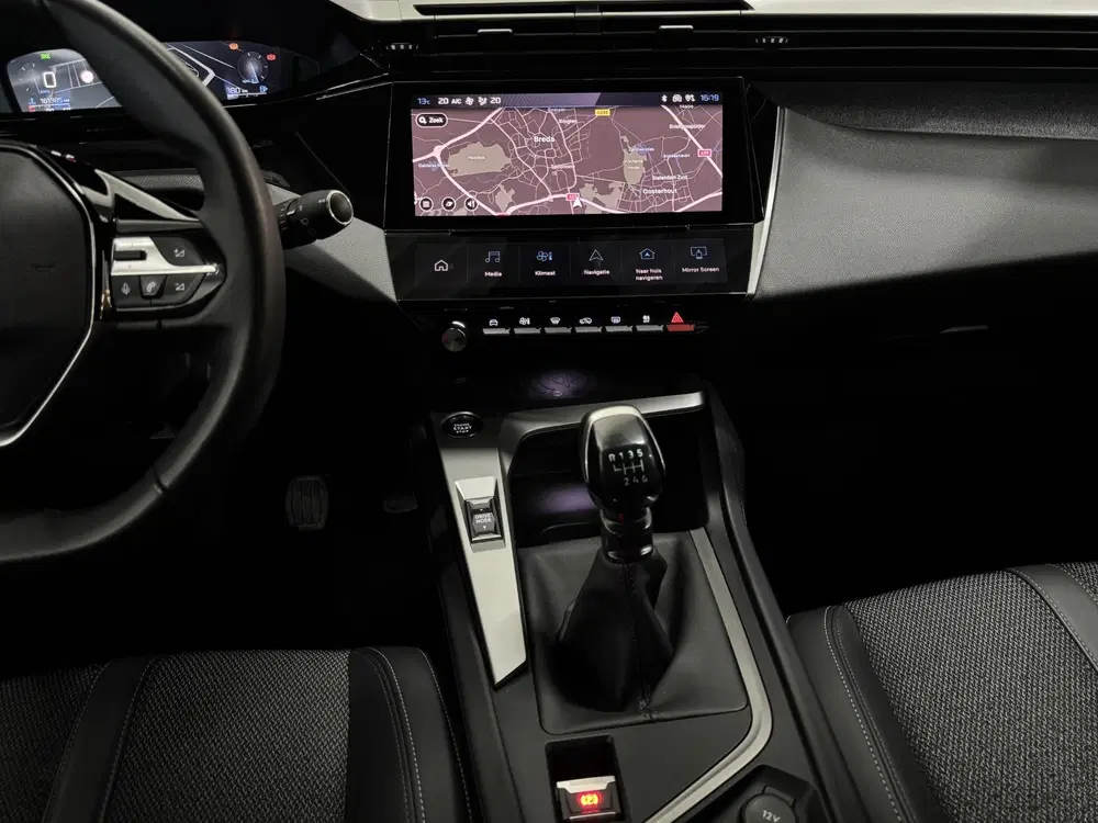 Peugeot 308 1.2 PureTech Allure Pack Business DB-RIEM uit 2023, foto 8