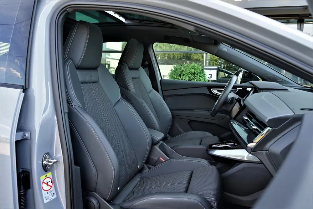 Audi Q4 e-tron 40 S-line 204pk Pano Sonos Camera K uit 2023, foto 15