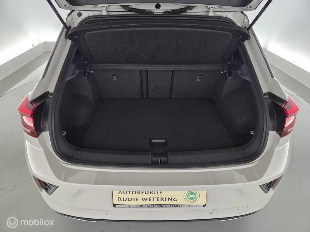 Volkswagen T-Roc 1.5 TSI R-Line Business+ trekhaak|IQ.led|ca uit 2023, foto 16
