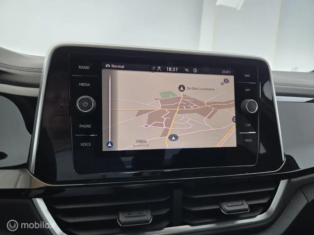 Volkswagen T-Roc 1.5 TSI R-Line Business+ trekhaak|IQ.led|ca uit 2023, foto 8