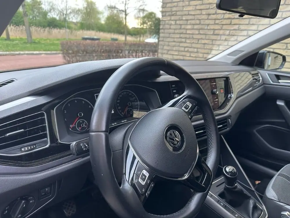 Volkswagen Polo 1.0 TSI 95pk 2019 Zwart uit 2019, foto 5