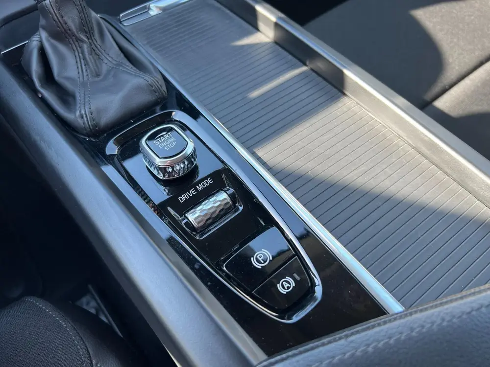Volvo XC60 2.0 T5 Momentum Pro, Navi, Camera, Zeer nette aut uit 2019, foto 15