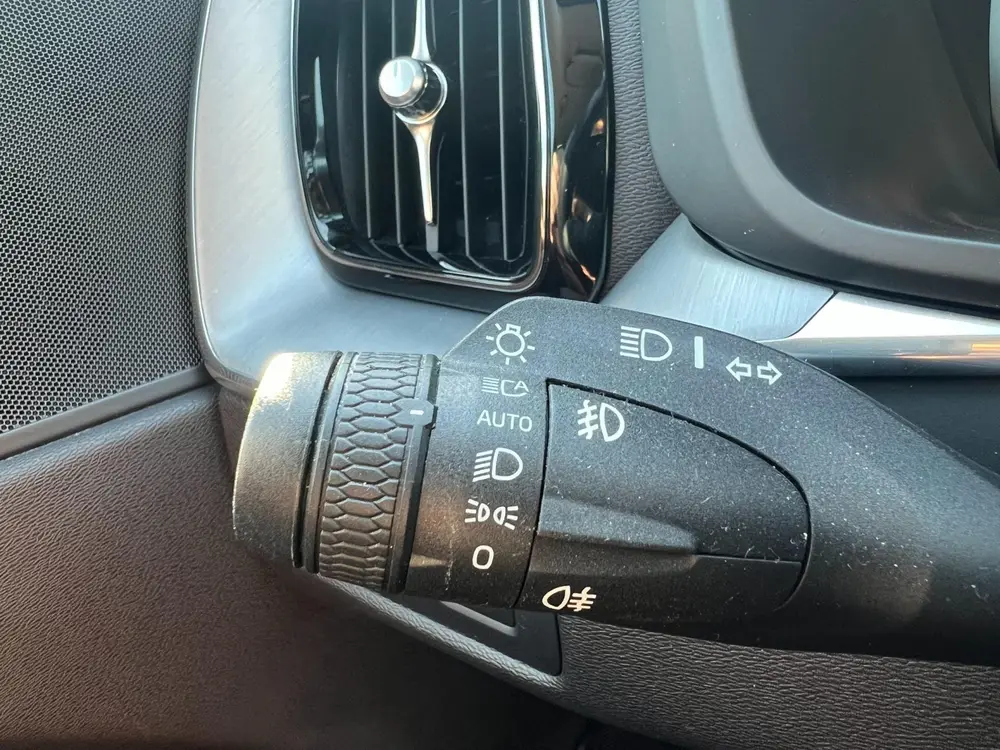 Volvo XC60 2.0 T5 Momentum Pro, Navi, Camera, Zeer nette aut uit 2019, foto 16