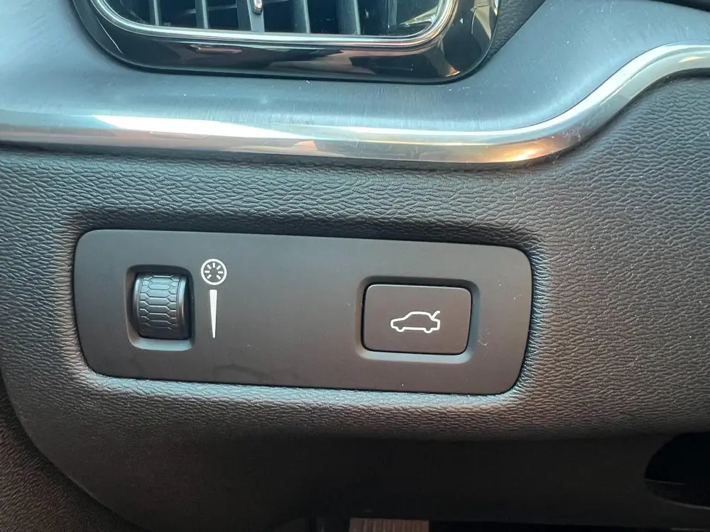 Volvo XC60 2.0 T5 Momentum Pro, Navi, Camera, Zeer nette aut uit 2019, foto 17