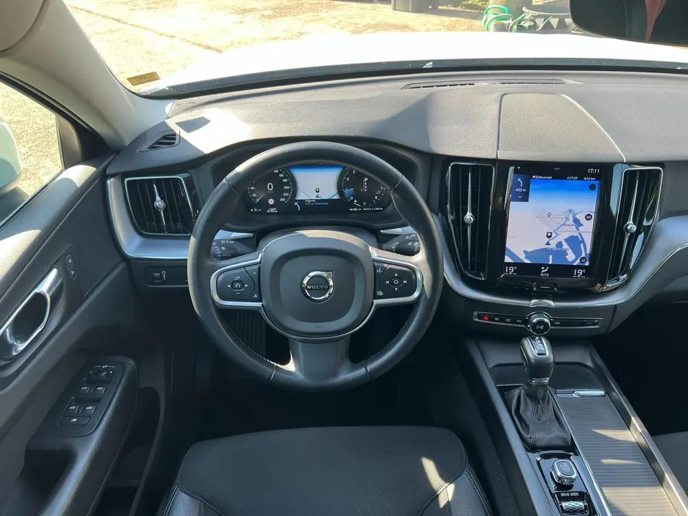 Volvo XC60 2.0 T5 Momentum Pro, Navi, Camera, Zeer nette aut uit 2019, foto 9