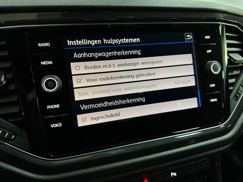 Volkswagen T-Roc 1.5 TSI 3x R-Line Pano Virtual Trekhaak Nav uit 2019, foto 19