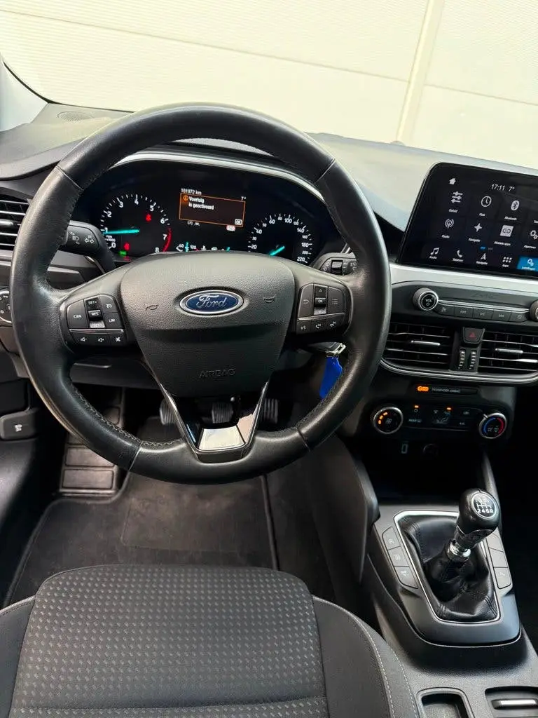 Ford Focus Wagon 1.0 EcoBoost Trend Edition Business uit 2019, foto 10