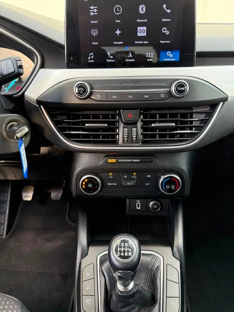 Ford Focus Wagon 1.0 EcoBoost Trend Edition Business uit 2019, foto 11