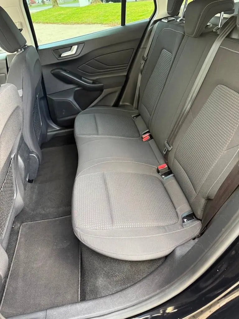 Ford Focus Wagon 1.0 EcoBoost Trend Edition Business uit 2019, foto 14