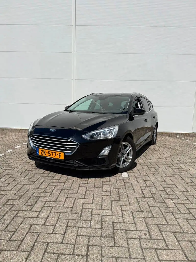Ford Focus Wagon 1.0 EcoBoost Trend Edition Business uit 2019, foto 2