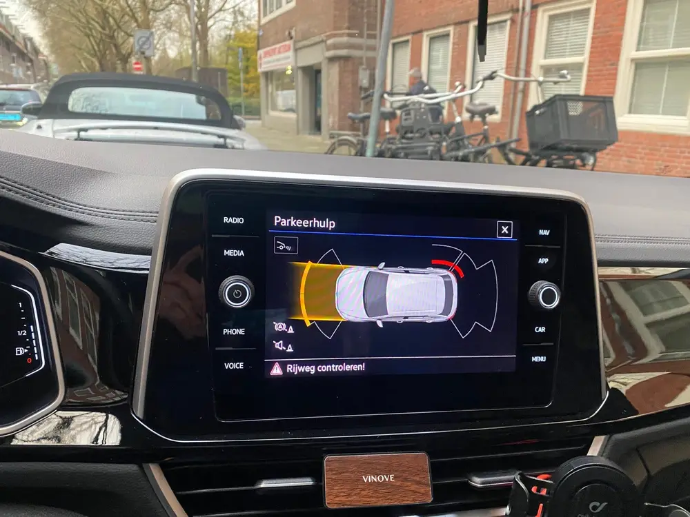 Volkswagen T-Roc 1.5 TSI 150pk 7-DSG 2024 Zwart uit 2024, foto 19