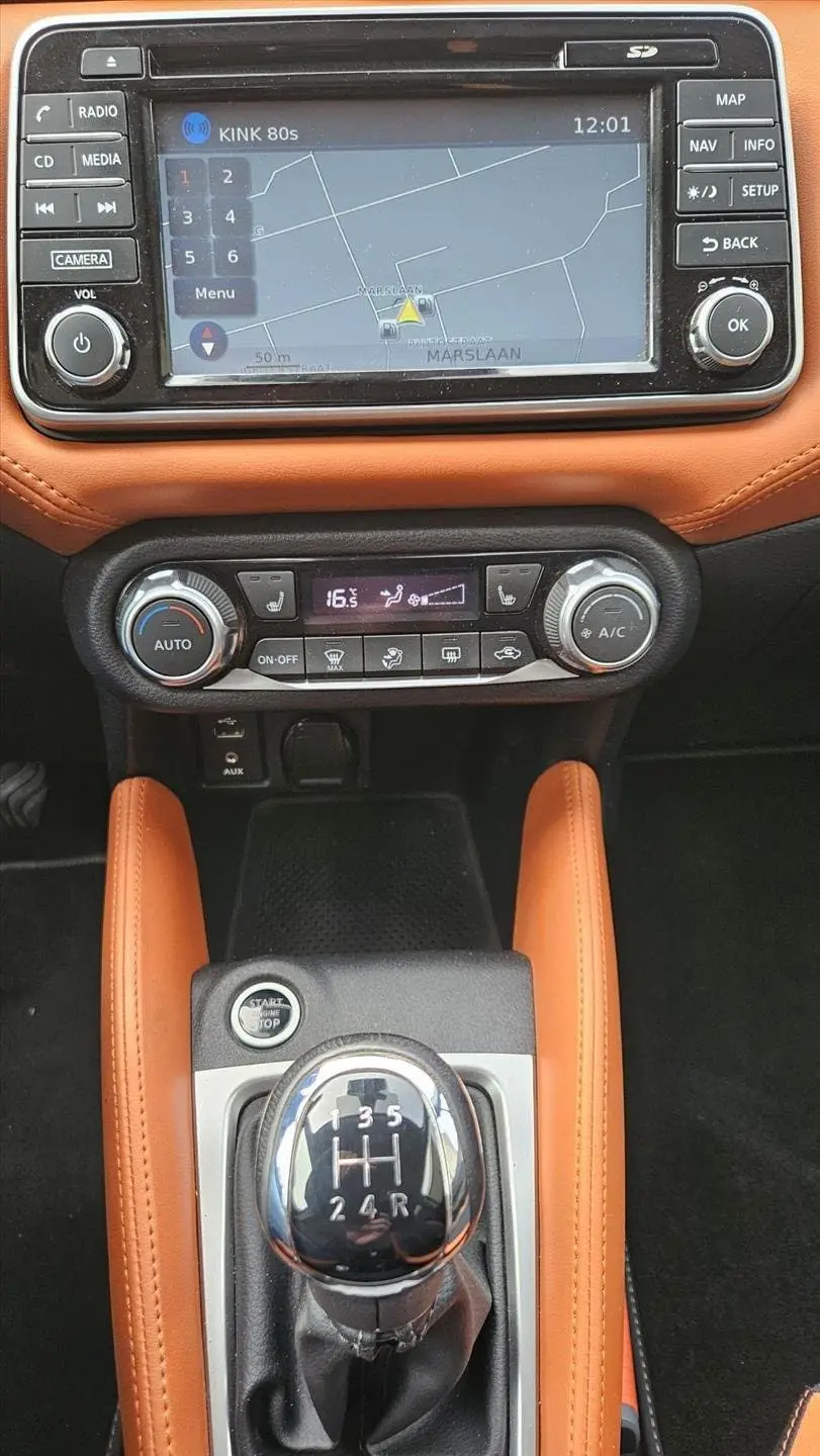 Nissan Micra 0.9 IG-T 90pk Tekna uit 2019, foto 14