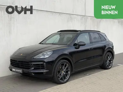 Porsche Cayenne 3.0 E-Hybrid Pano uit 2020